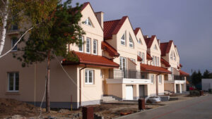 osiedle przy osiedlowej lomianki domy szeregowe z budowy 01