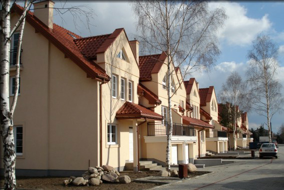 osiedle przy osiedlowej lomianki domy szeregowe z budowy 04